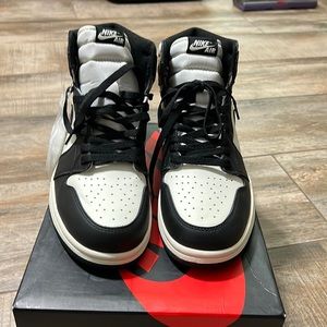 Jordan 1 Retro high dark mocha